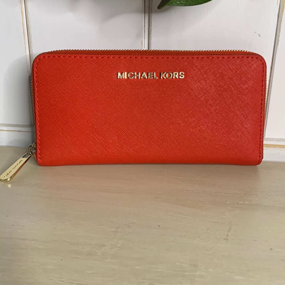 Michael Kors Saffiano orange leather wallet with gold detail